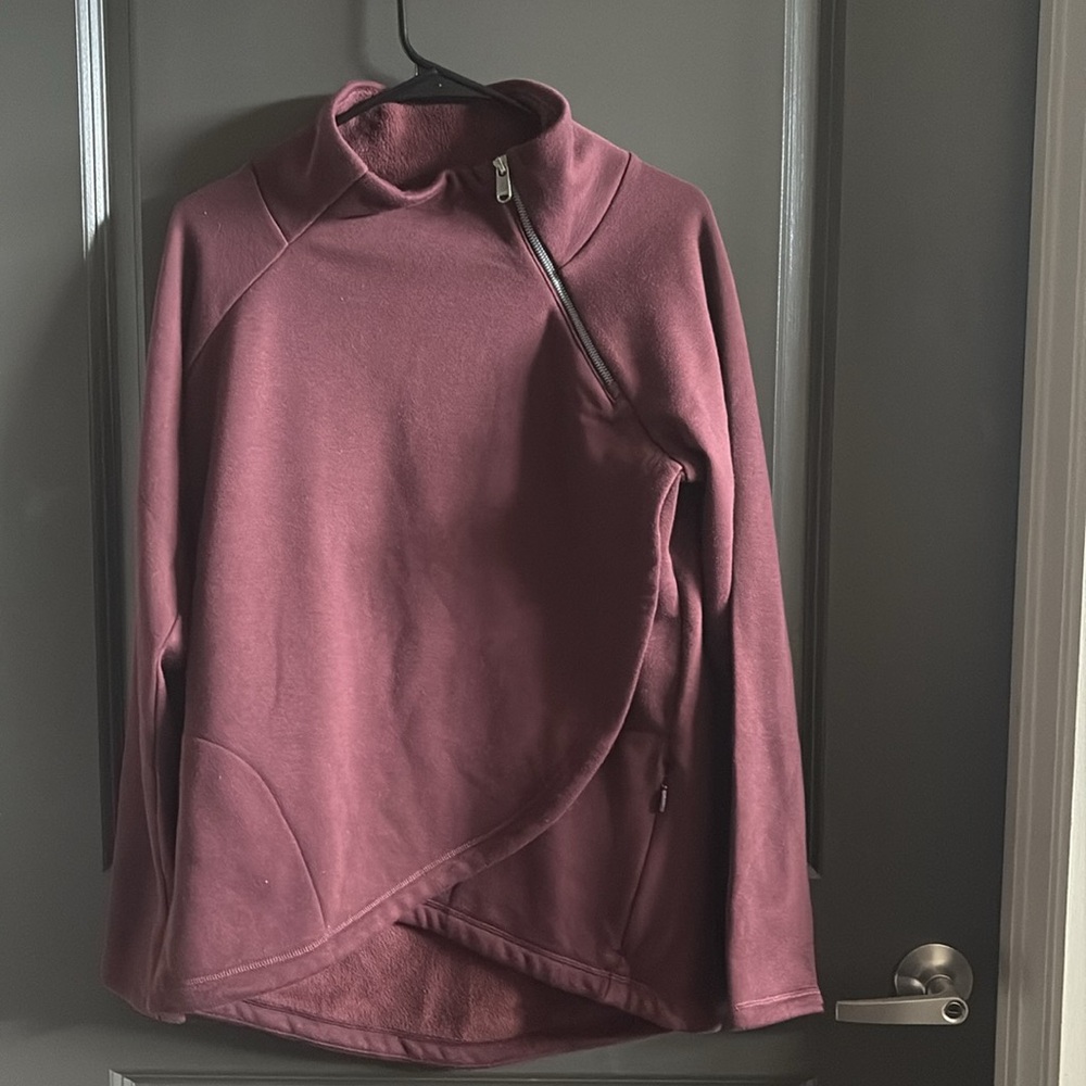 Cozy Karma Asym Pullover Sweater in Antique Burgundy - Picture 3 of 4